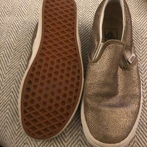 Vans they are men’s size 6.5